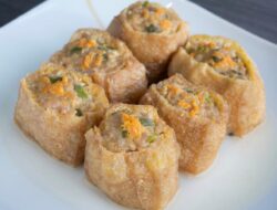 Buat Menu Harian Bergizi dengan Tahu Kukus dan Sayur Sop